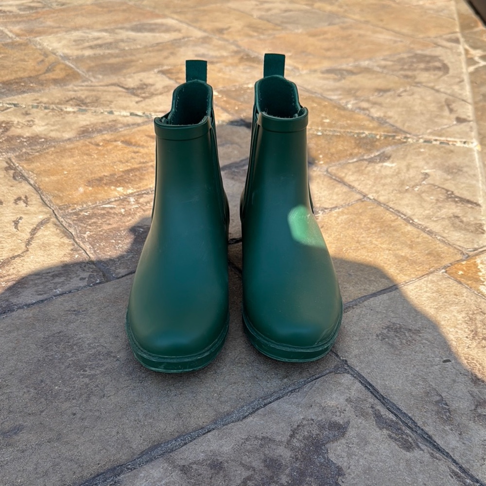 J Crew adult Green rain  Boots